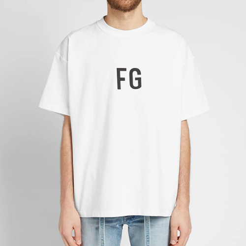 피오* F/G 로고 티셔츠